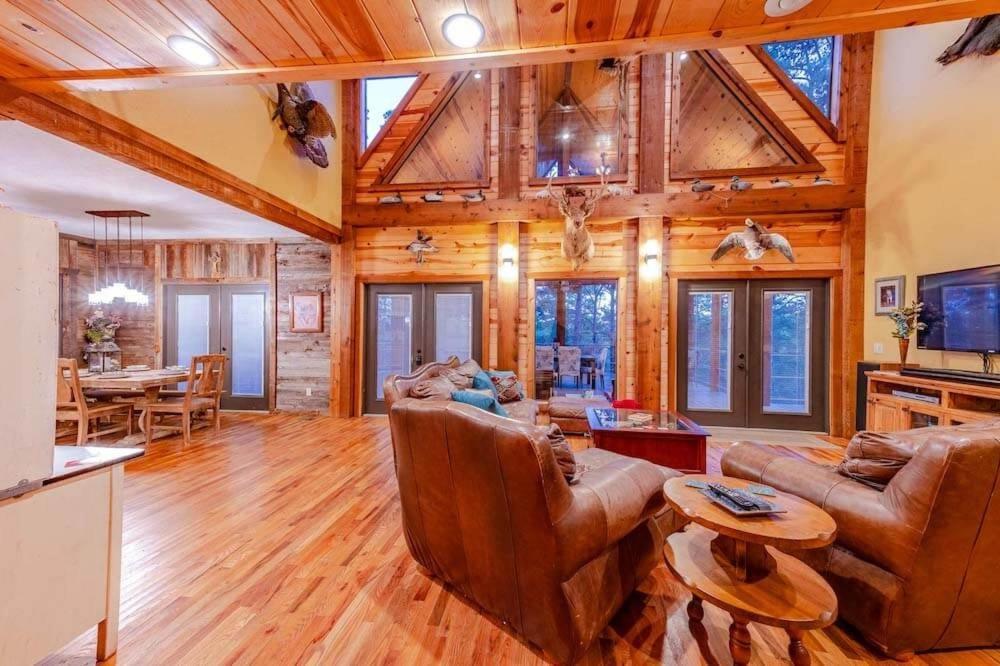 Mountain Fork Lodge Free Wifi ブロークン・ボウ エクステリア 写真