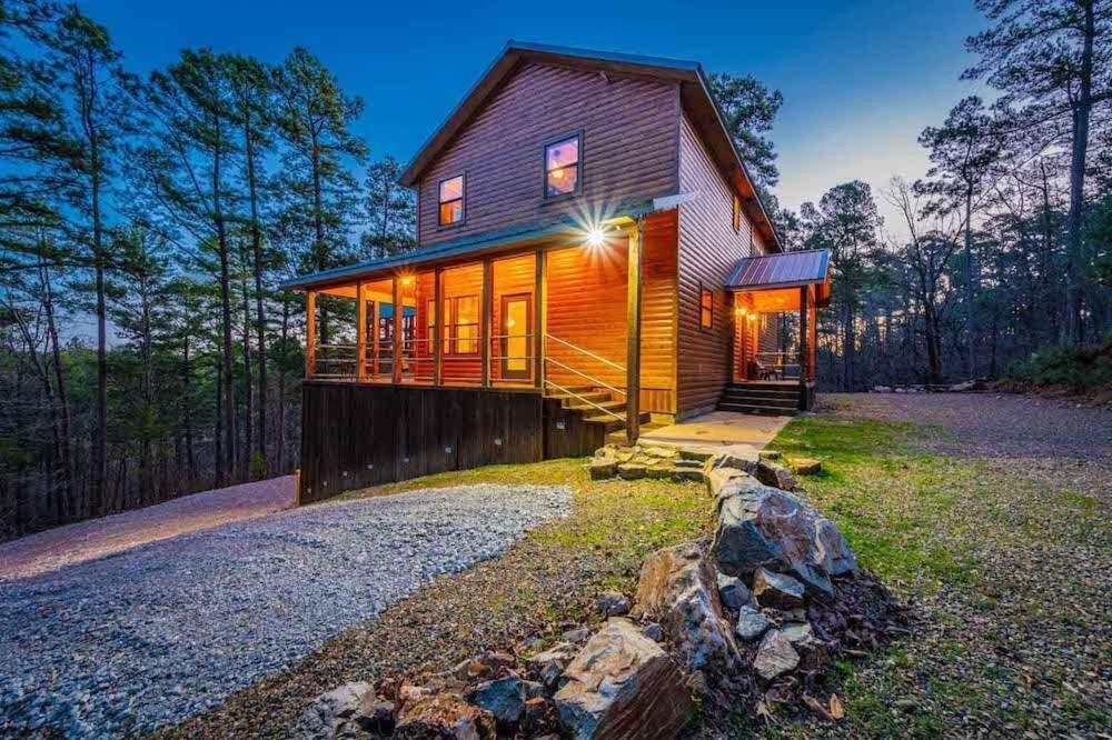 Mountain Fork Lodge Free Wifi ブロークン・ボウ エクステリア 写真